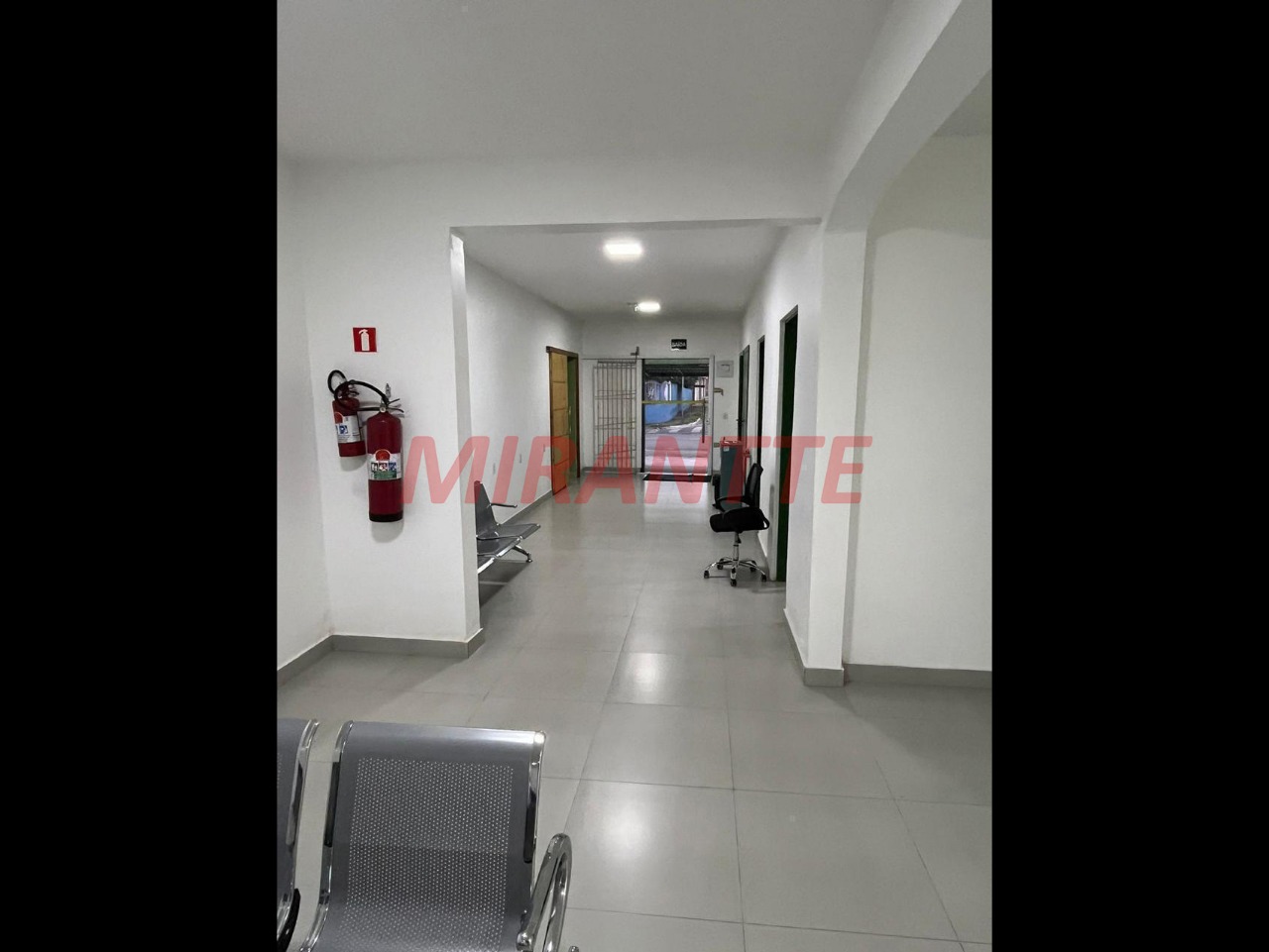 Comercial de 440m² em Jardim Presidente Dutra