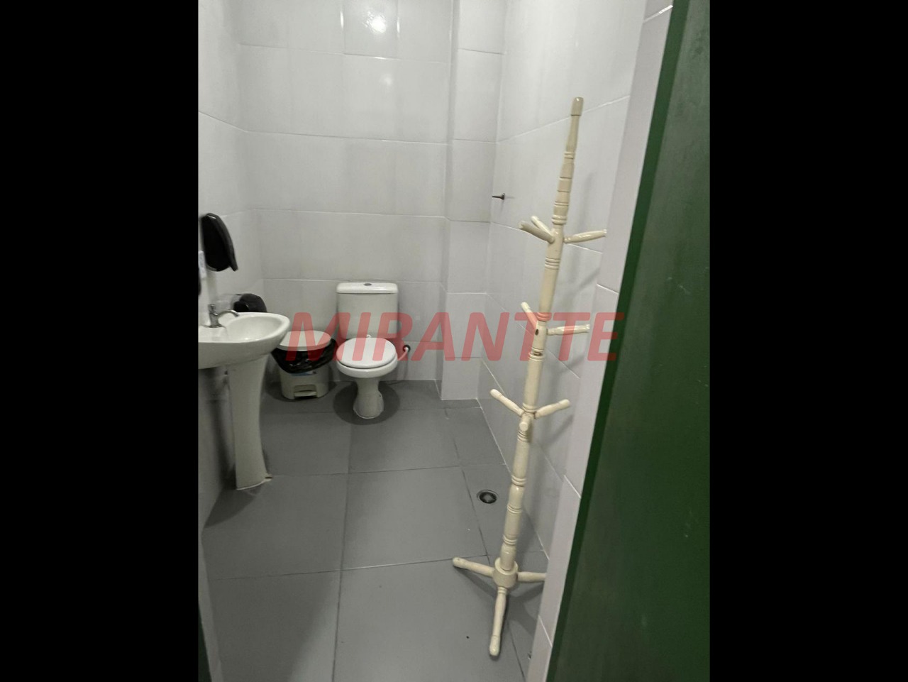 Comercial de 440m² em Jardim Presidente Dutra