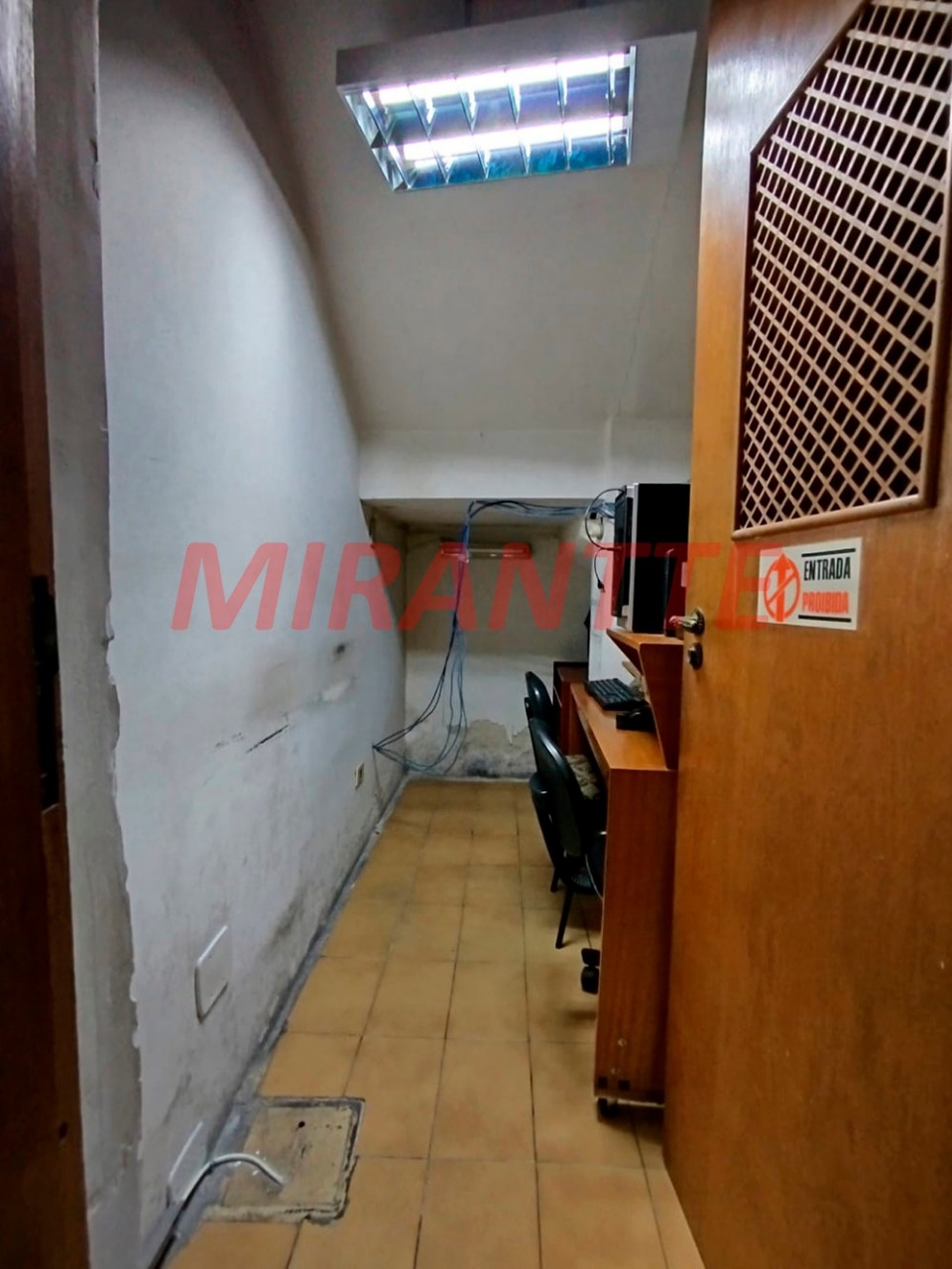 Comercial de 100m² em Vila Nivi