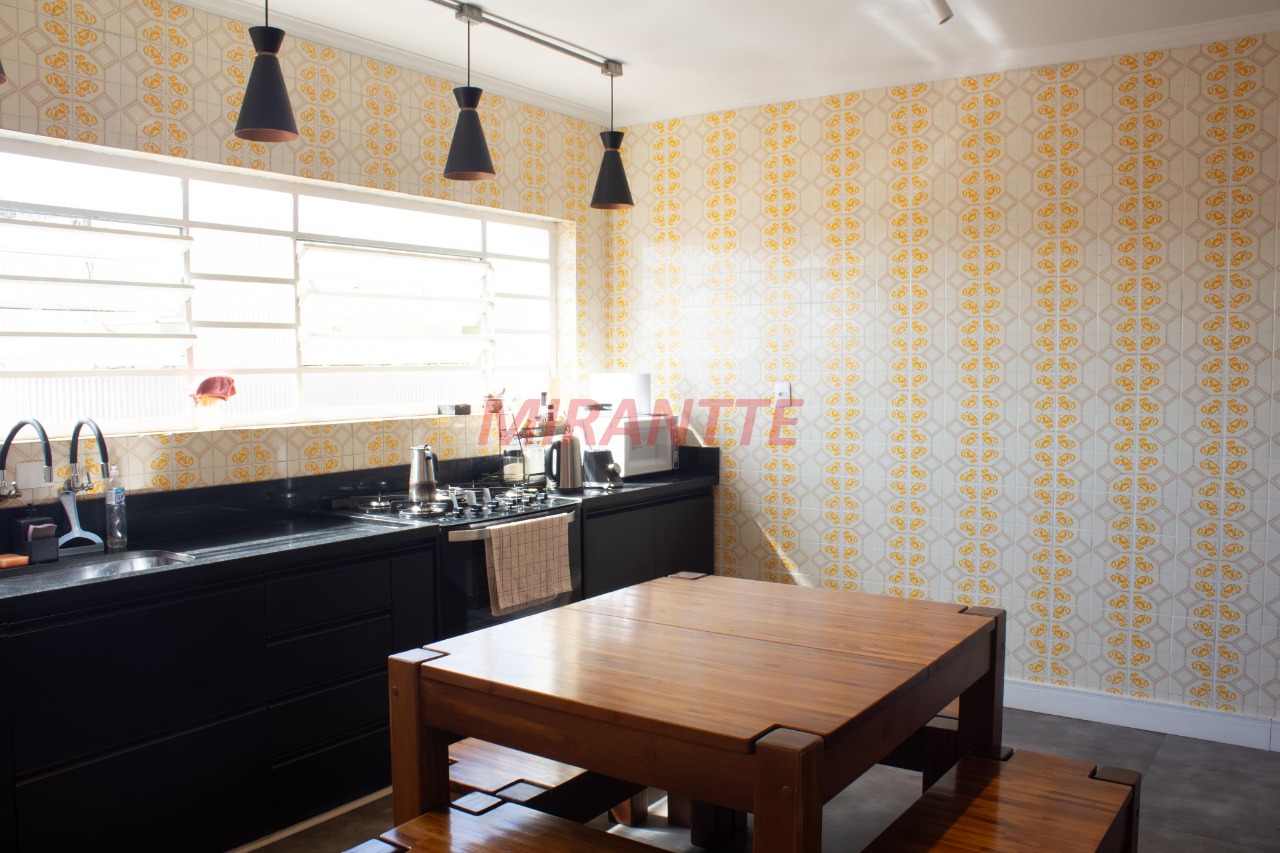 Sobrado de 215m² com 2 quartos em Carandiru