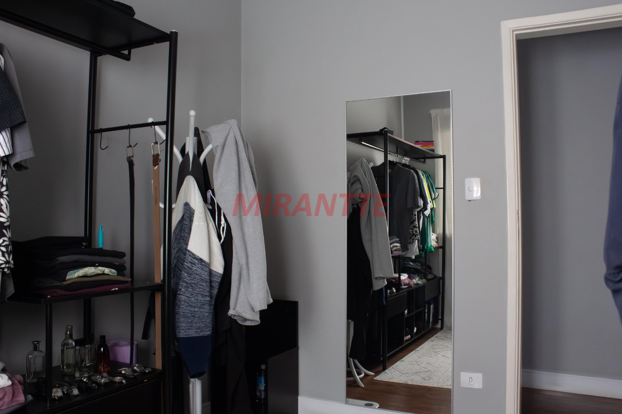 Sobrado de 215m² com 2 quartos em Carandiru