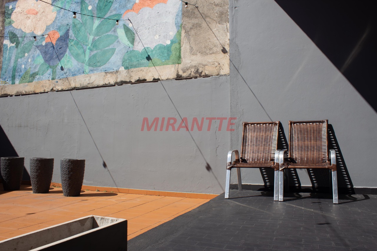 Sobrado de 215m² com 2 quartos em Carandiru