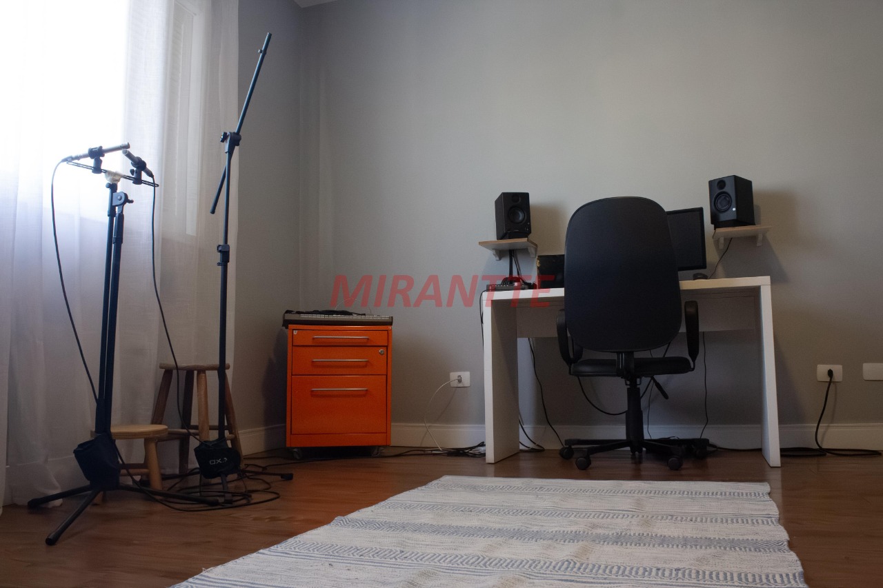 Sobrado de 215m² com 2 quartos em Carandiru