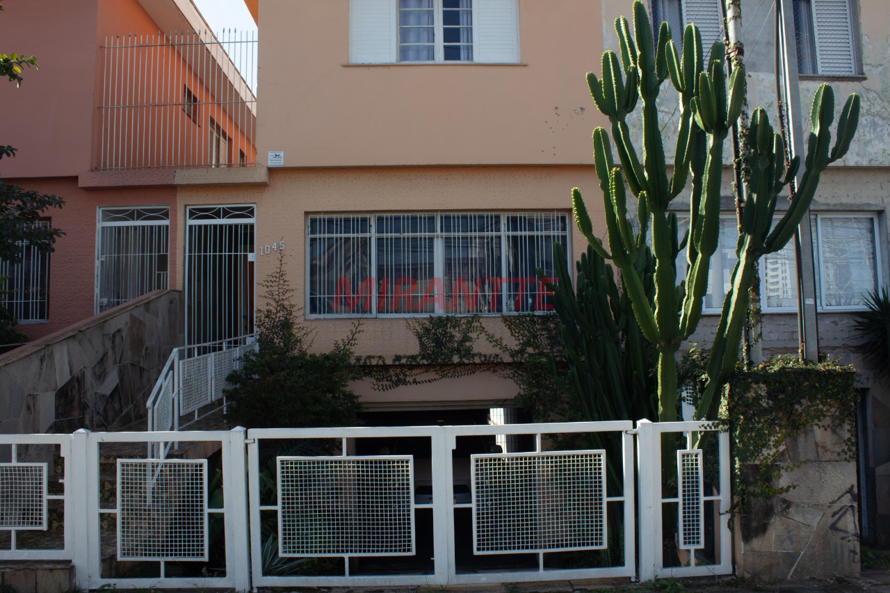 Sobrado de 215m² com 2 quartos em Carandiru