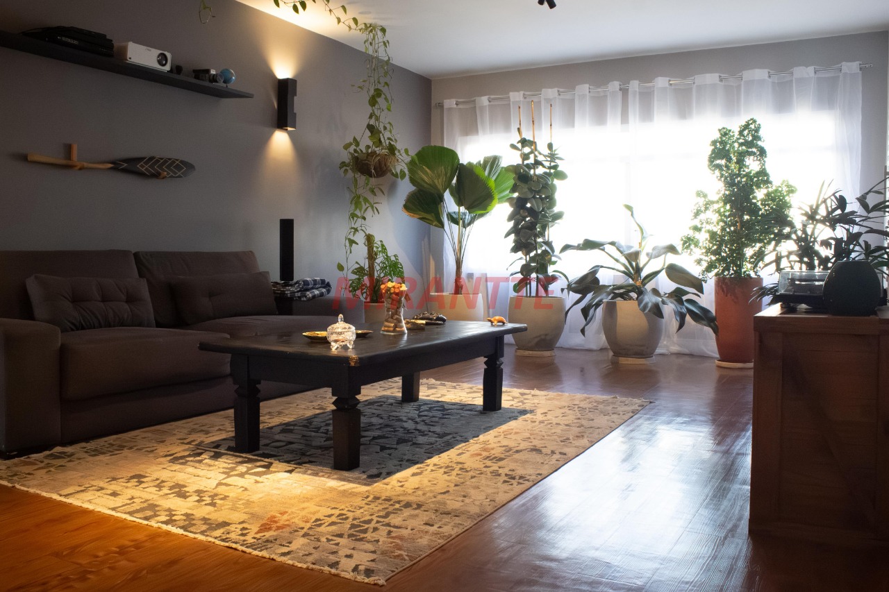 Sobrado de 215m² com 2 quartos em Carandiru