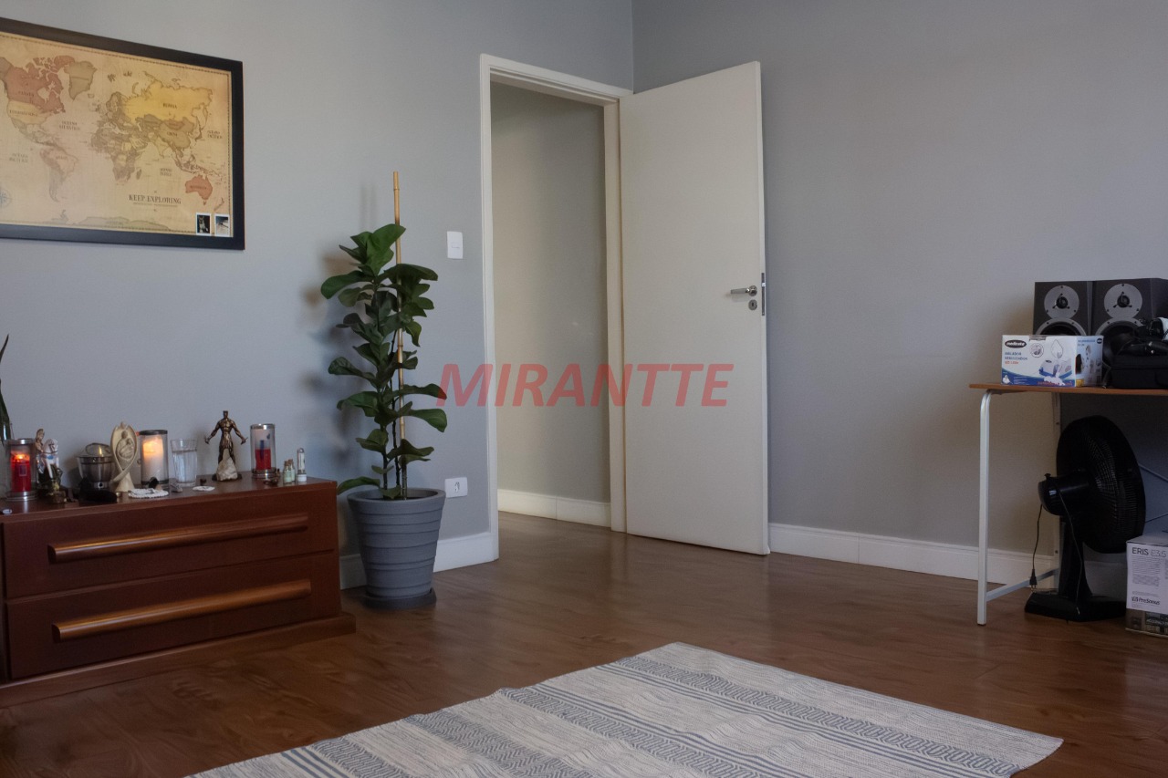 Sobrado de 215m² com 2 quartos em Carandiru
