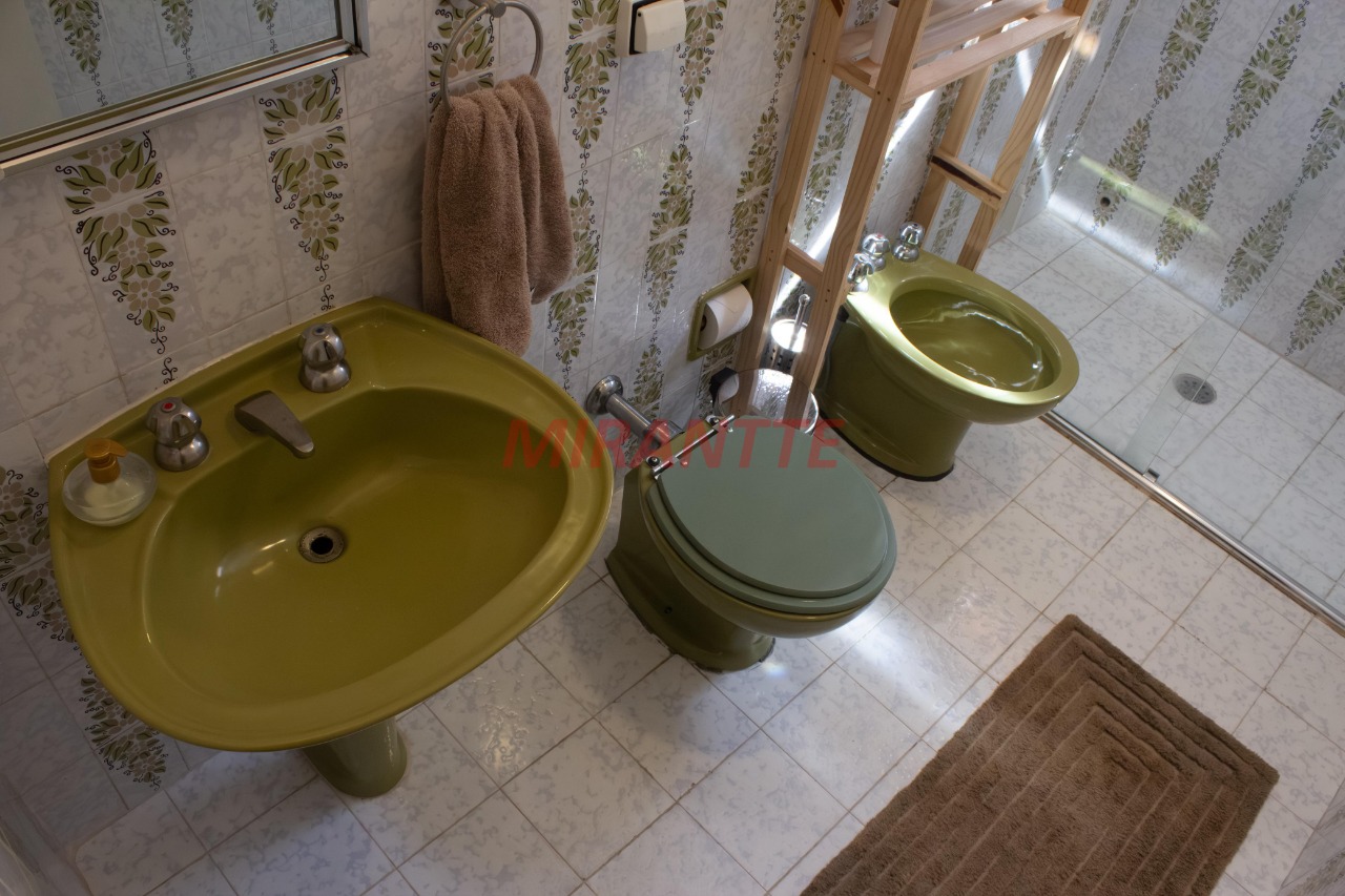 Sobrado de 215m² com 2 quartos em Carandiru