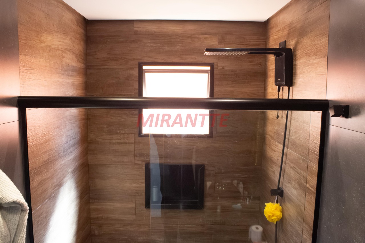 Sobrado de 215m² com 2 quartos em Carandiru