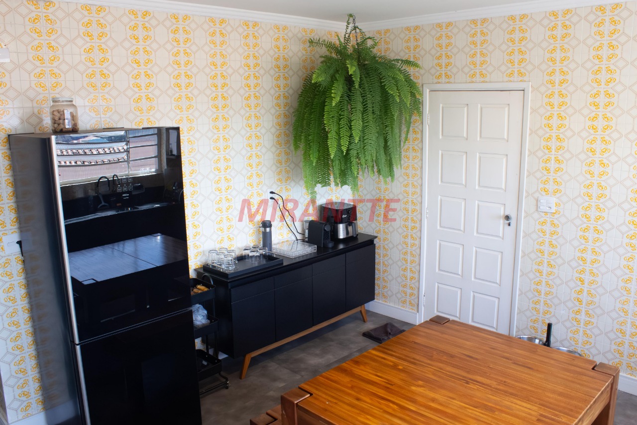 Sobrado de 215m² com 2 quartos em Carandiru