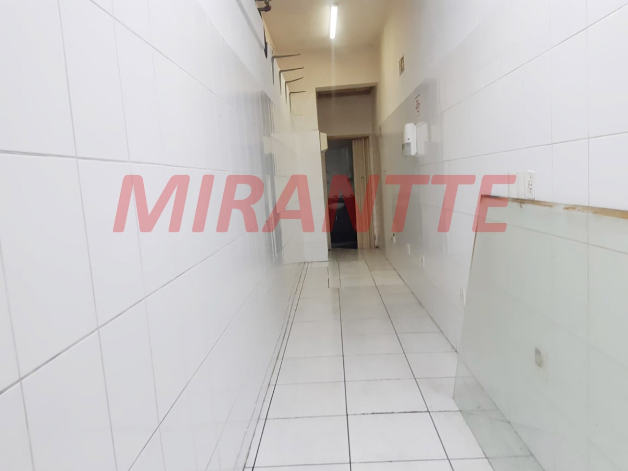 Comercial de 129m² em Água Fria