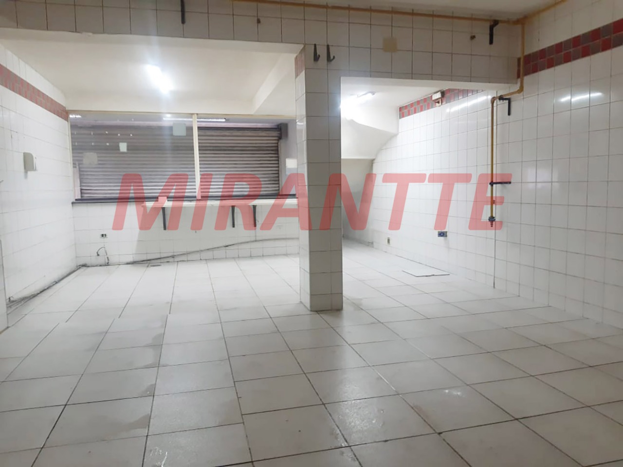 Comercial de 129m² em Água Fria