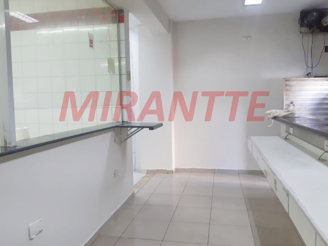 Comercial de 129m² em Água Fria
