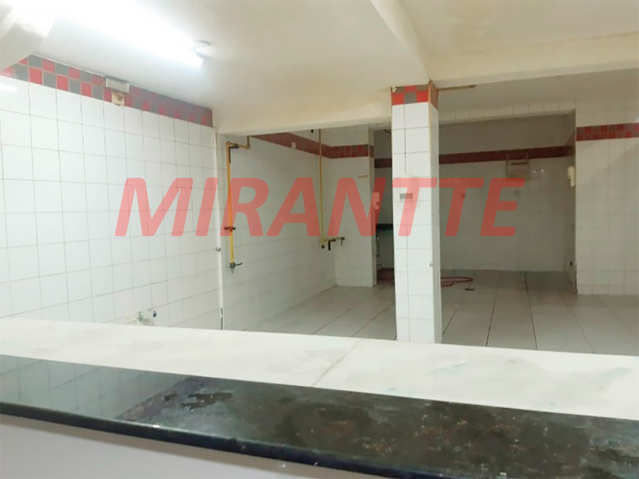 Comercial de 129m² em Água Fria