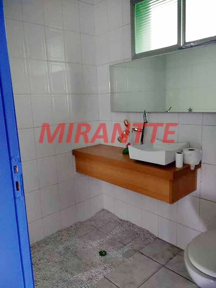 Comercial de 129m² em Água Fria
