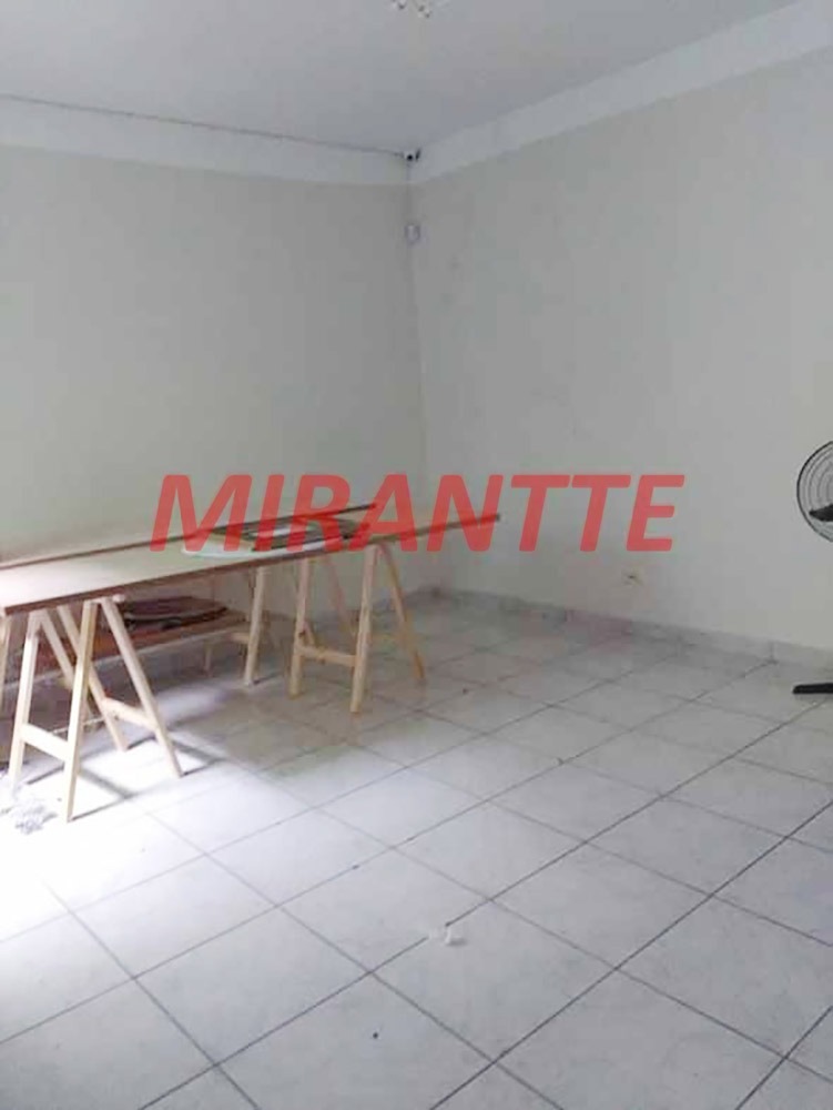 Comercial de 129m² em Água Fria