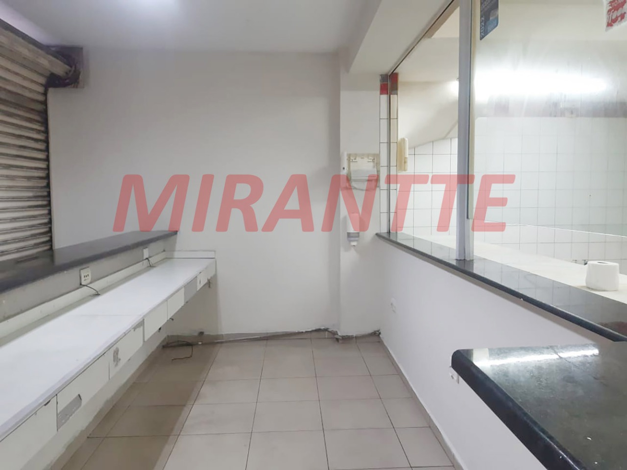 Comercial de 129m² em Água Fria