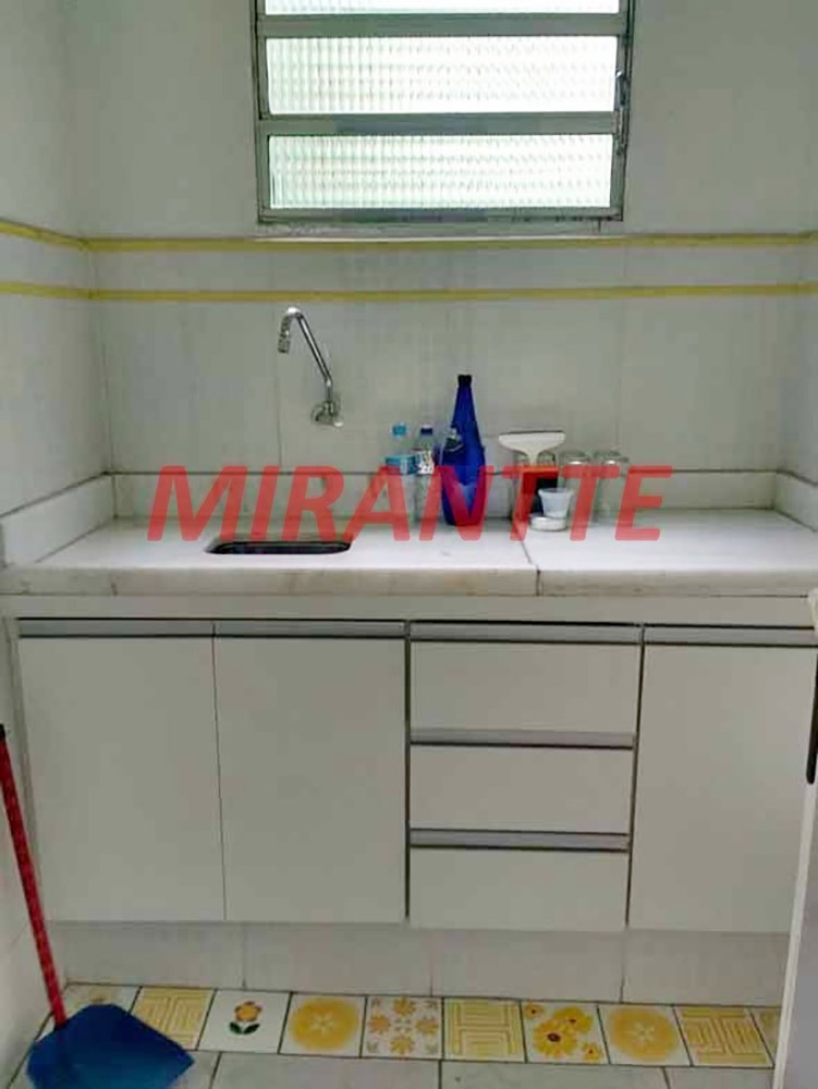 Comercial de 129m² em Água Fria