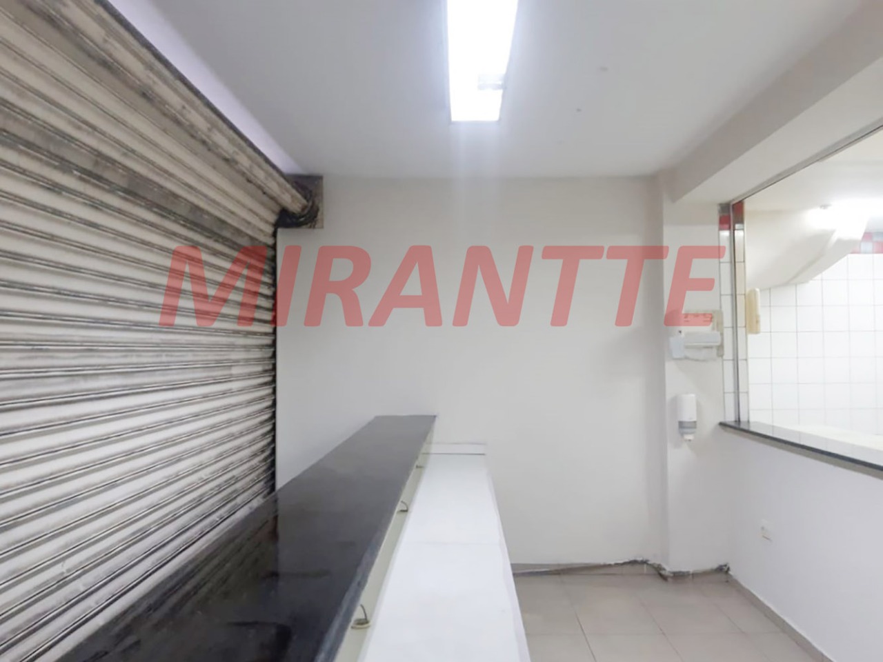 Comercial de 129m² em Água Fria