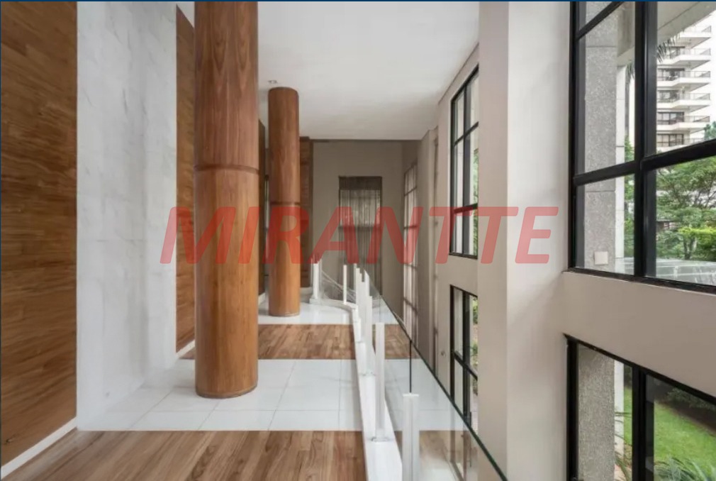 Apartamento de 300m² com 4 quartos em Moema
