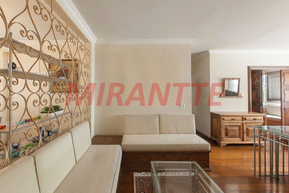 Apartamento de 190m² com 4 quartos em Jardim Europa