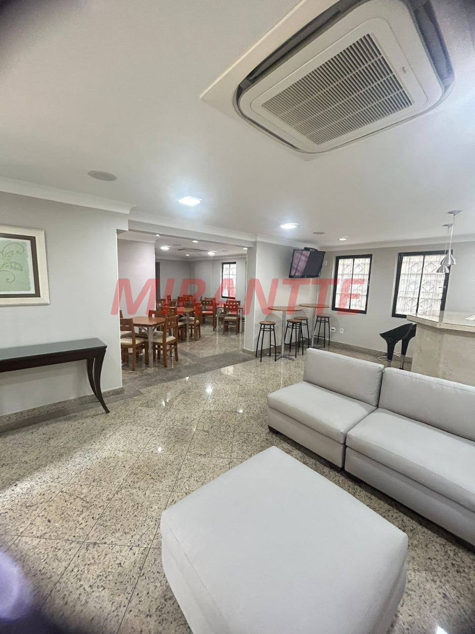 Apartamento de 178m² com 4 quartos em Santana