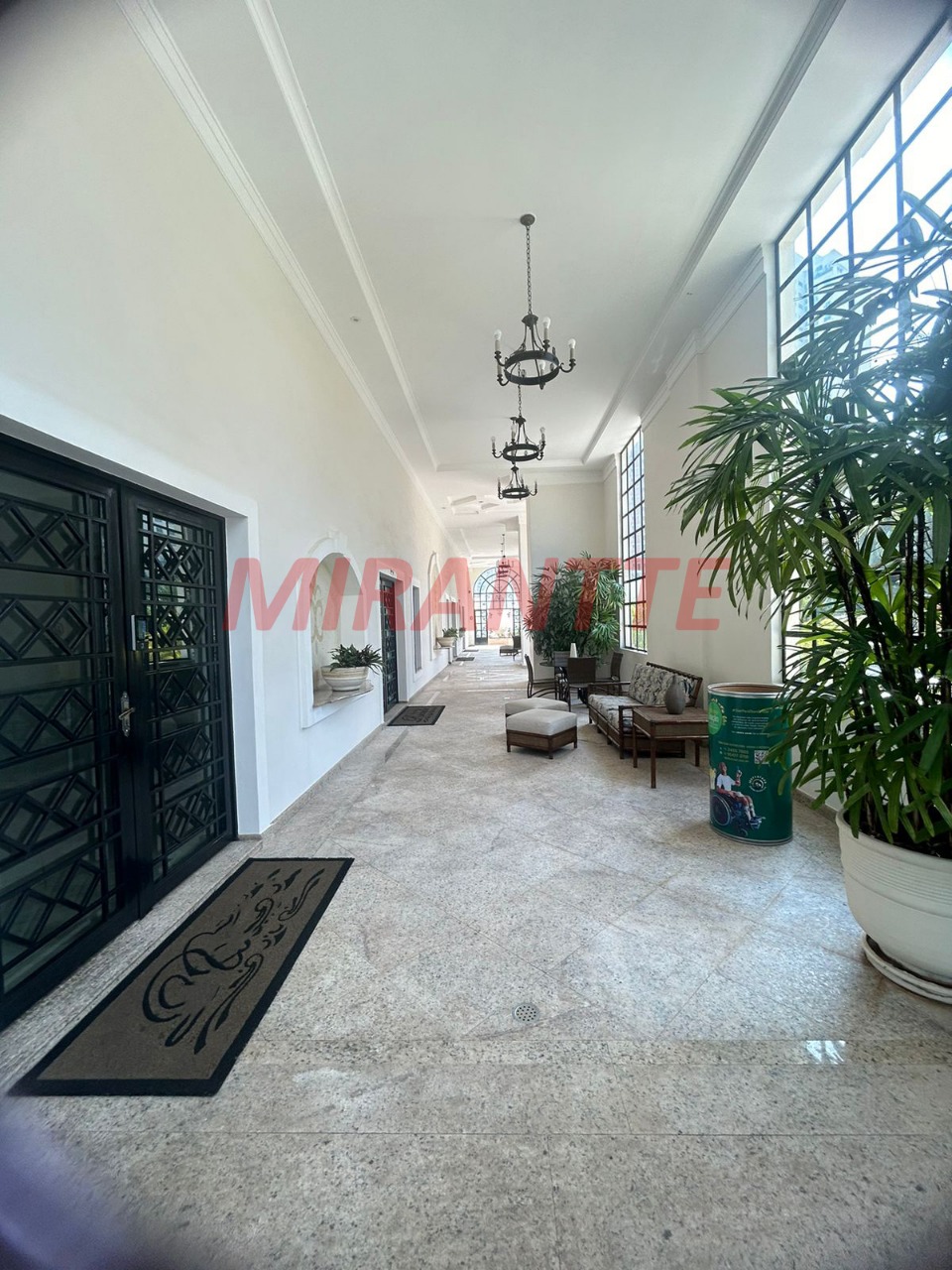 Apartamento de 178m² com 4 quartos em Santana