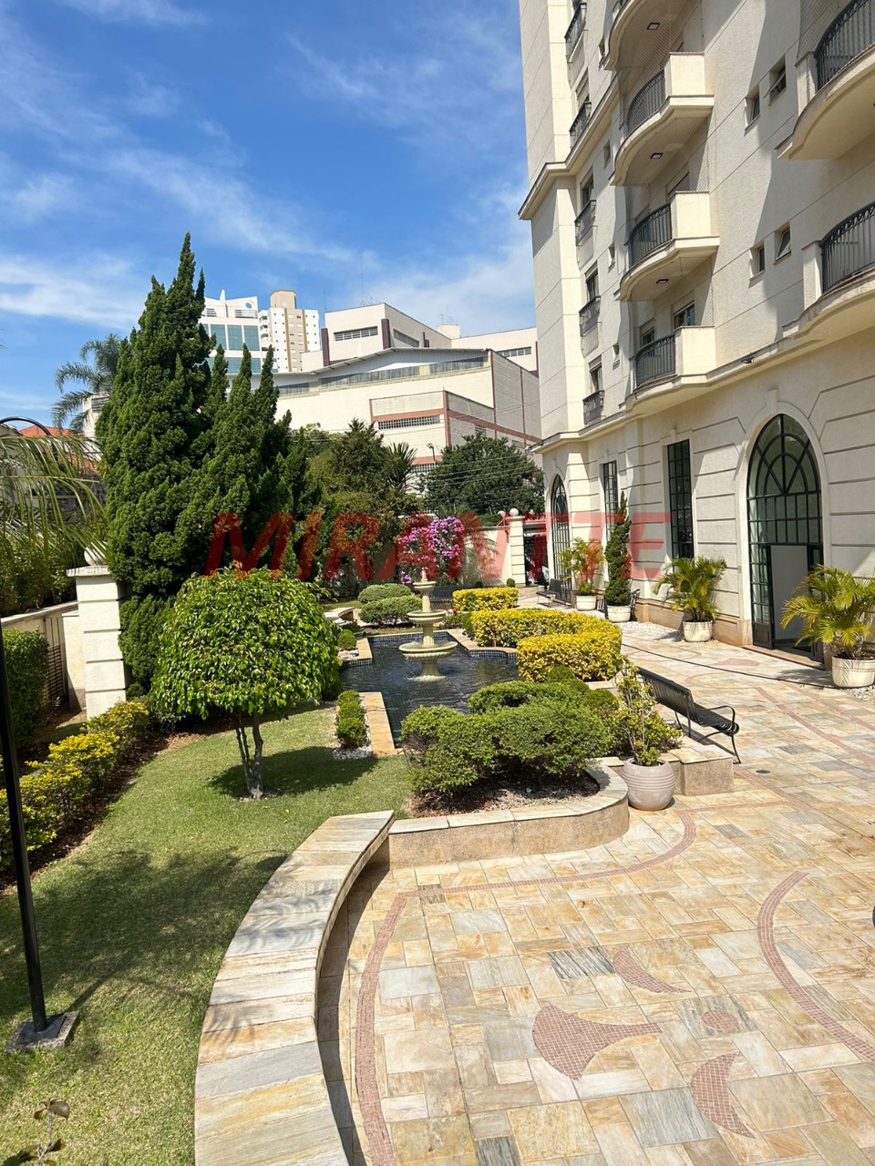 Apartamento de 178m² com 4 quartos em Santana