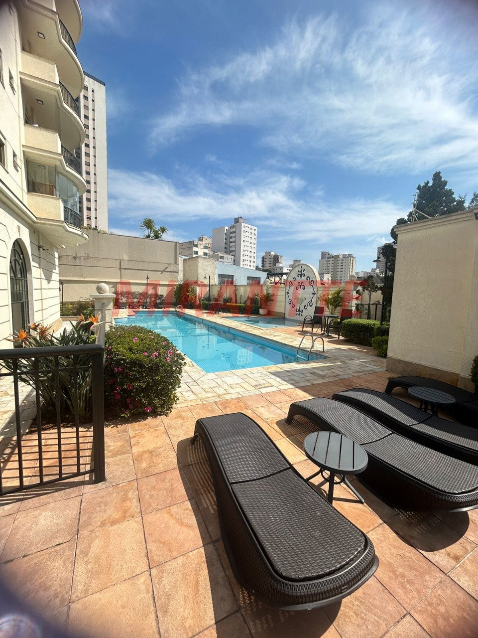 Apartamento de 178m² com 4 quartos em Santana