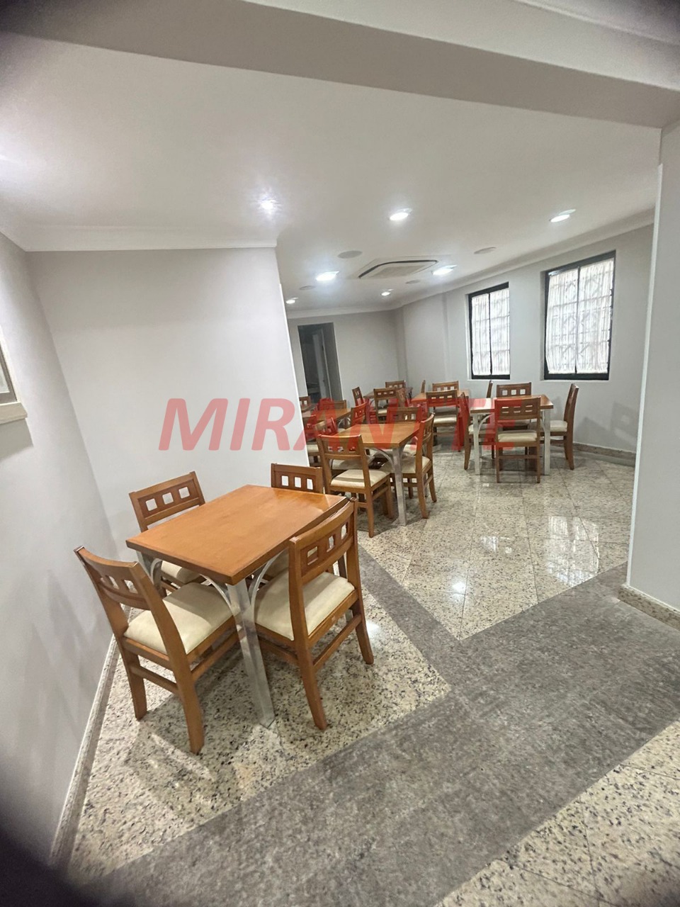 Apartamento de 178m² com 4 quartos em Santana