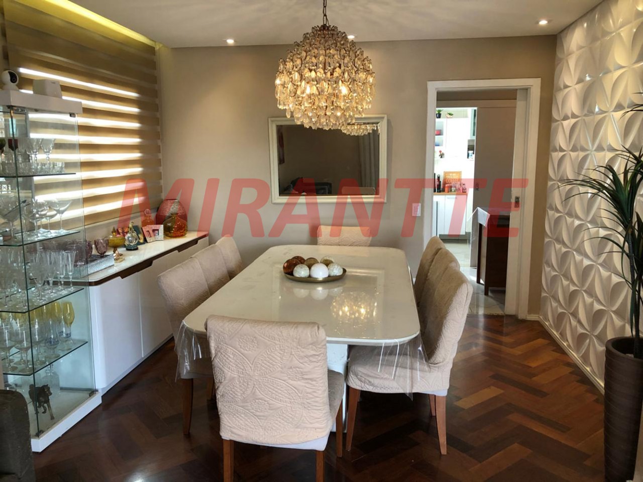Apartamento de 178m² com 4 quartos em Santana