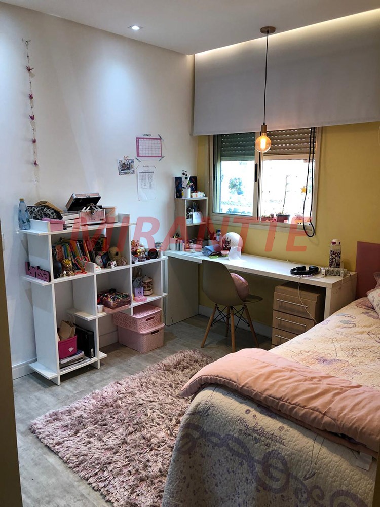 Apartamento de 178m² com 4 quartos em Santana