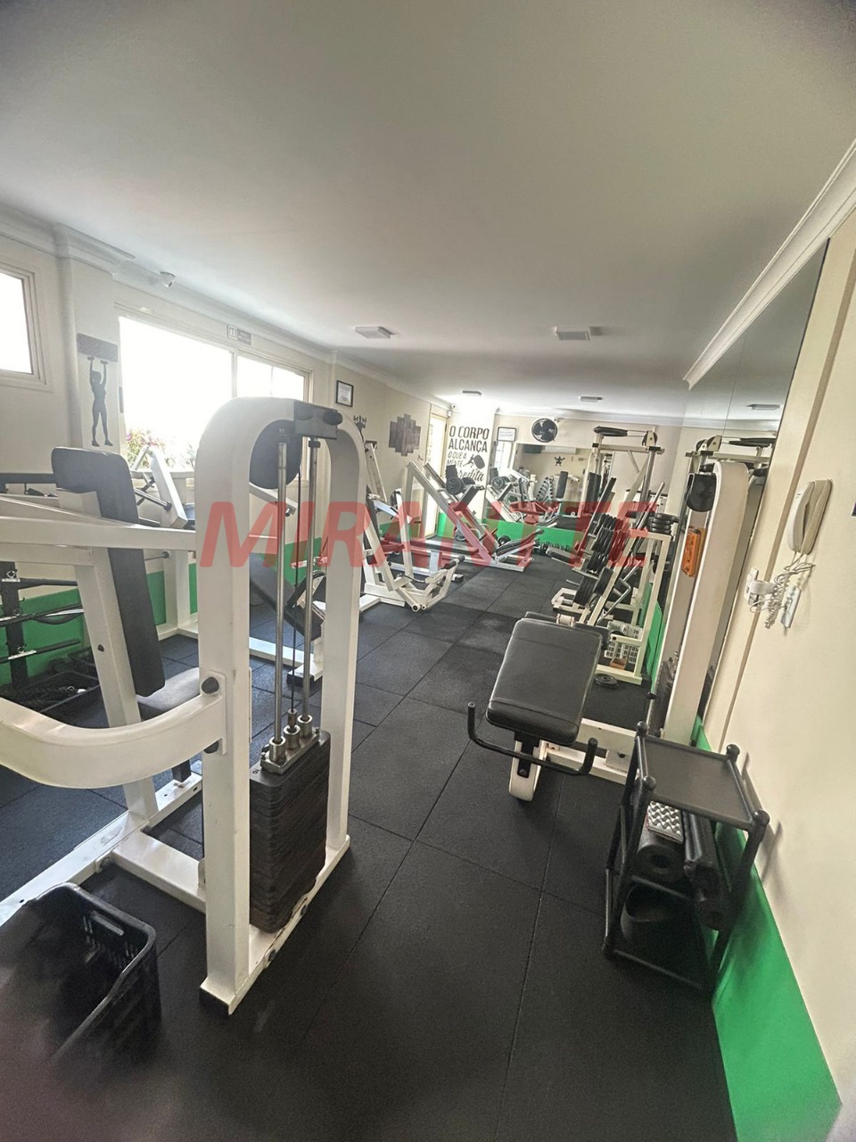 Apartamento de 178m² com 4 quartos em Santana