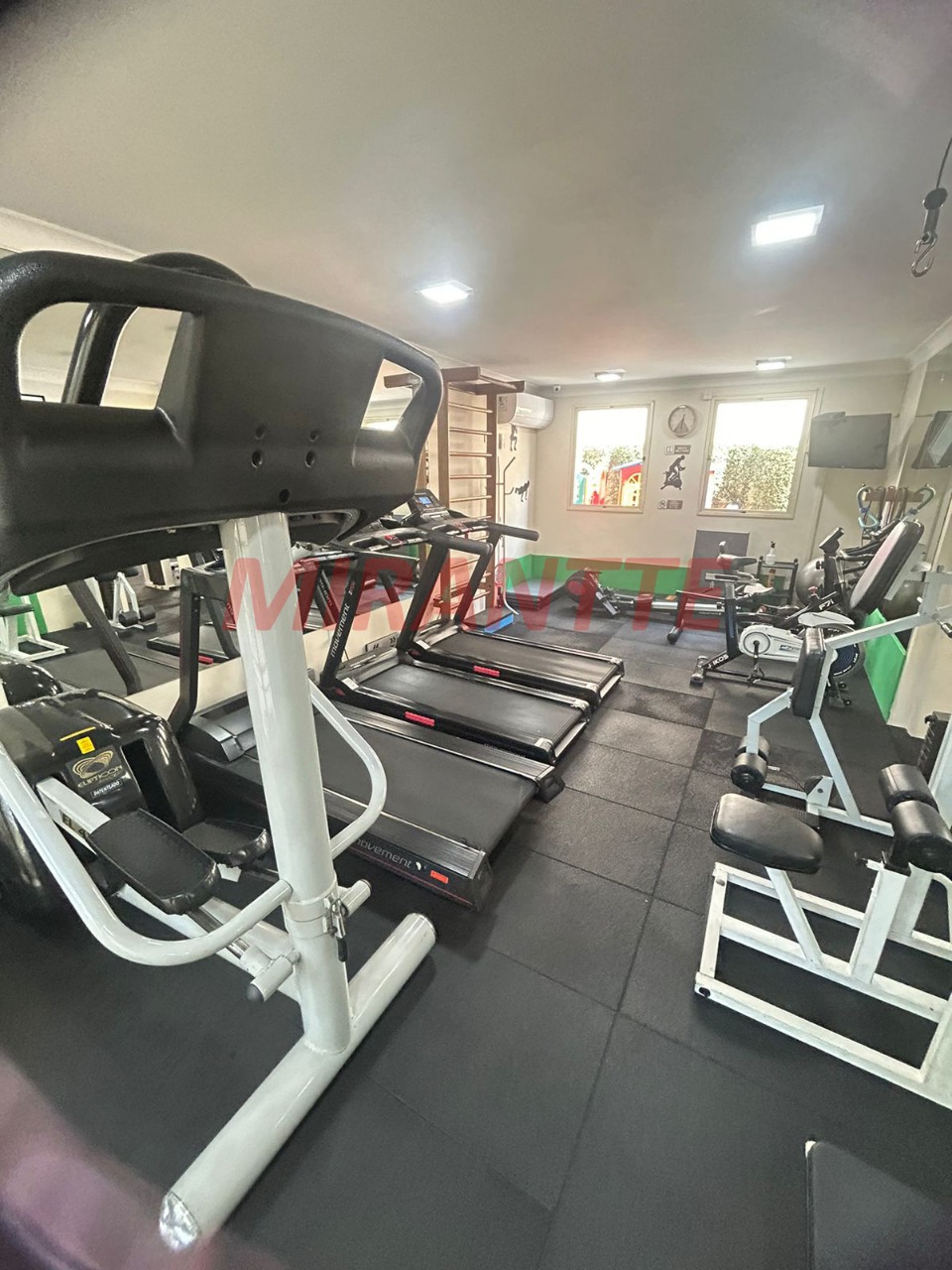 Apartamento de 178m² com 4 quartos em Santana