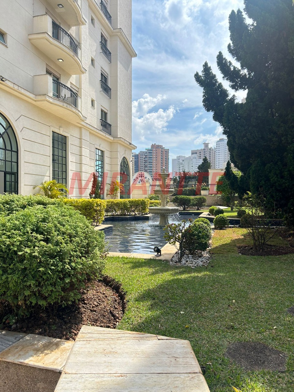 Apartamento de 178m² com 4 quartos em Santana