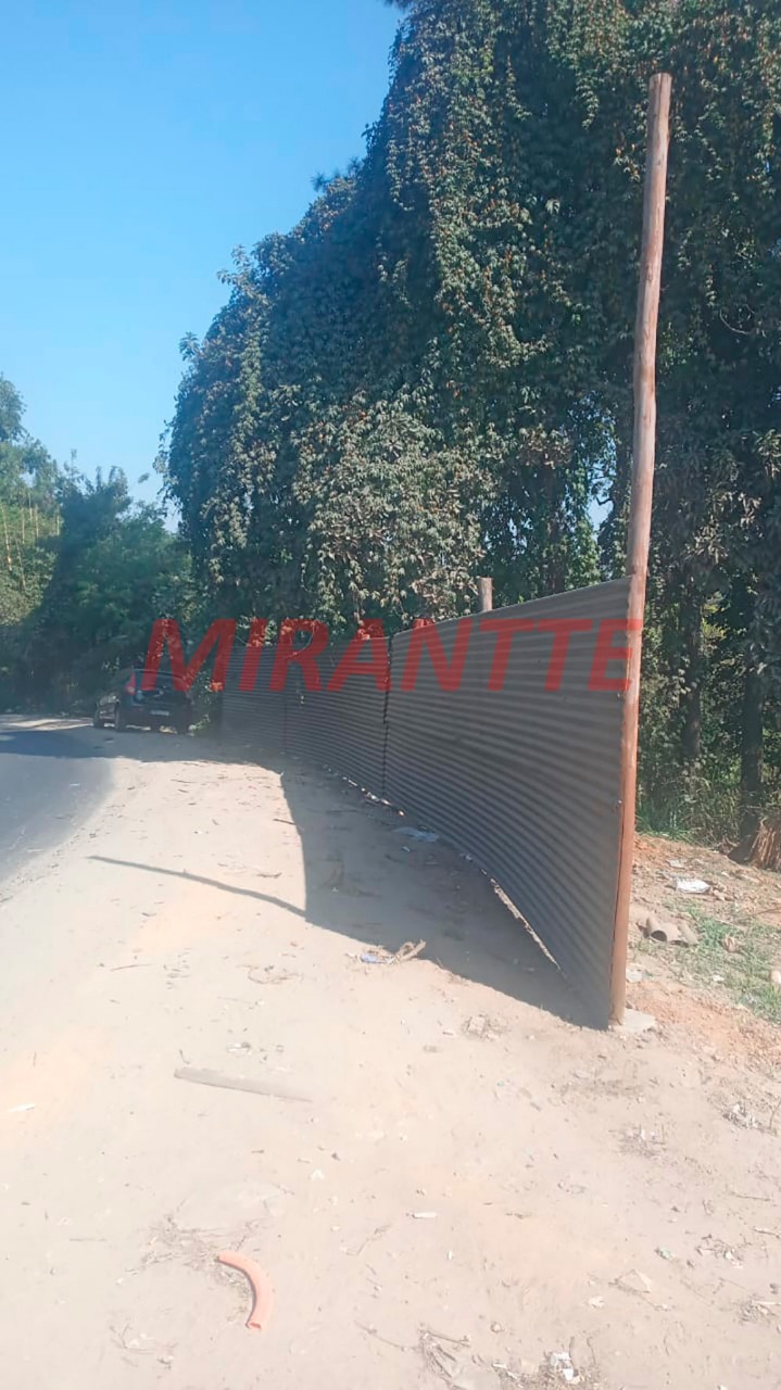 Terreno de 0m² em Vila Galvão
