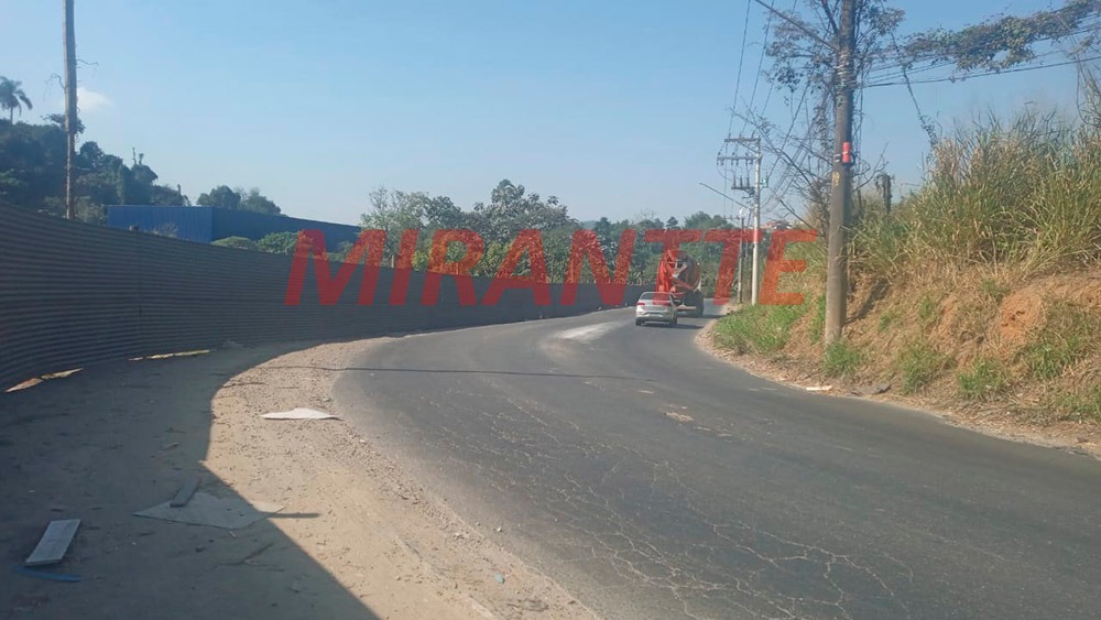 Terreno de 0m² em Vila Galvão