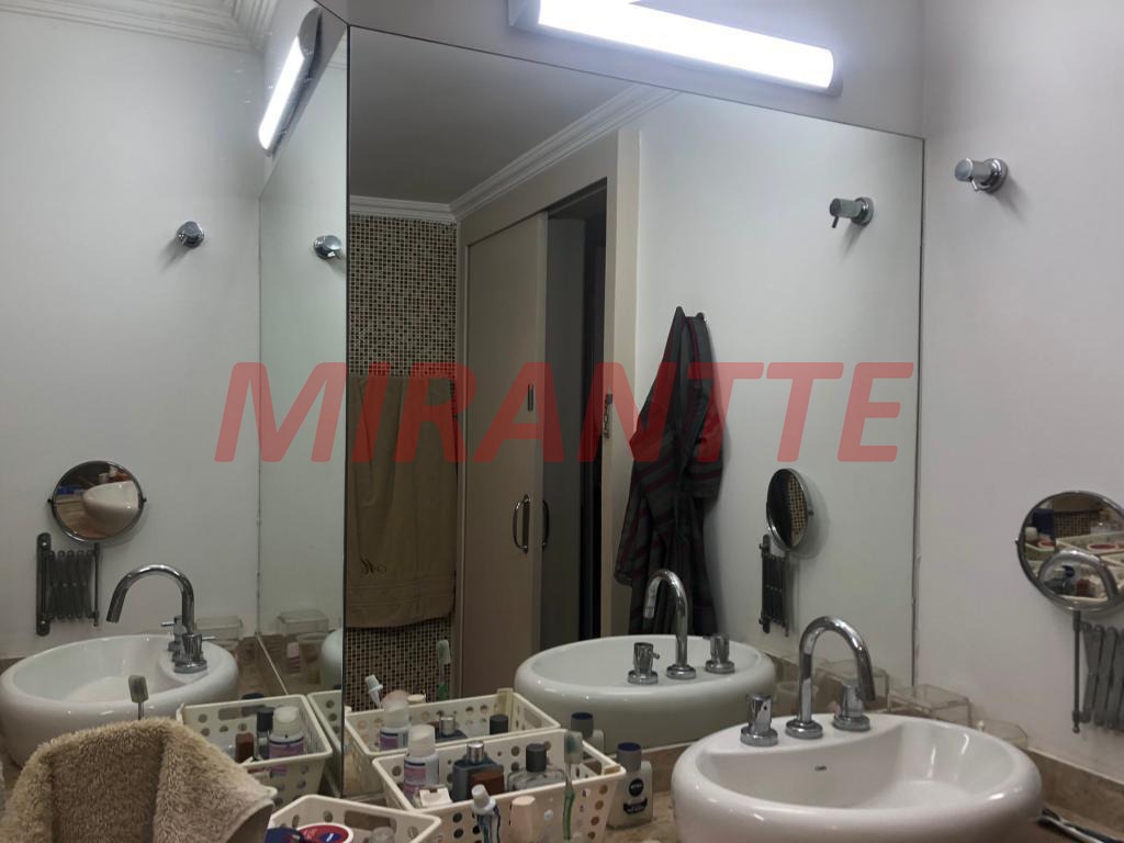 Apartamento de 182m² com 30 quartos em Itaim Bibi