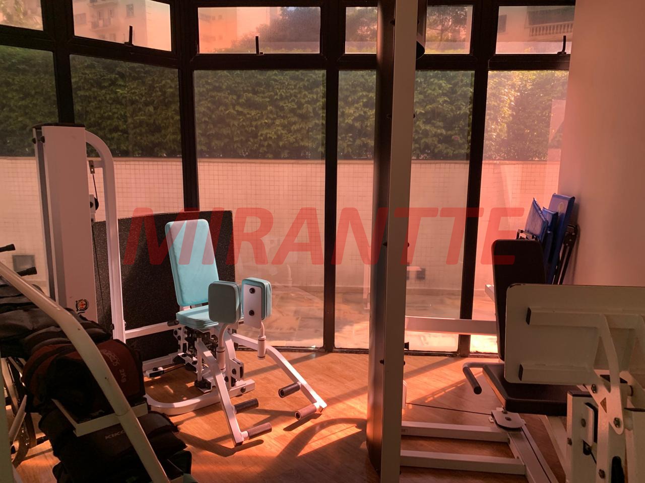 Apartamento de 182m² com 30 quartos em Itaim Bibi