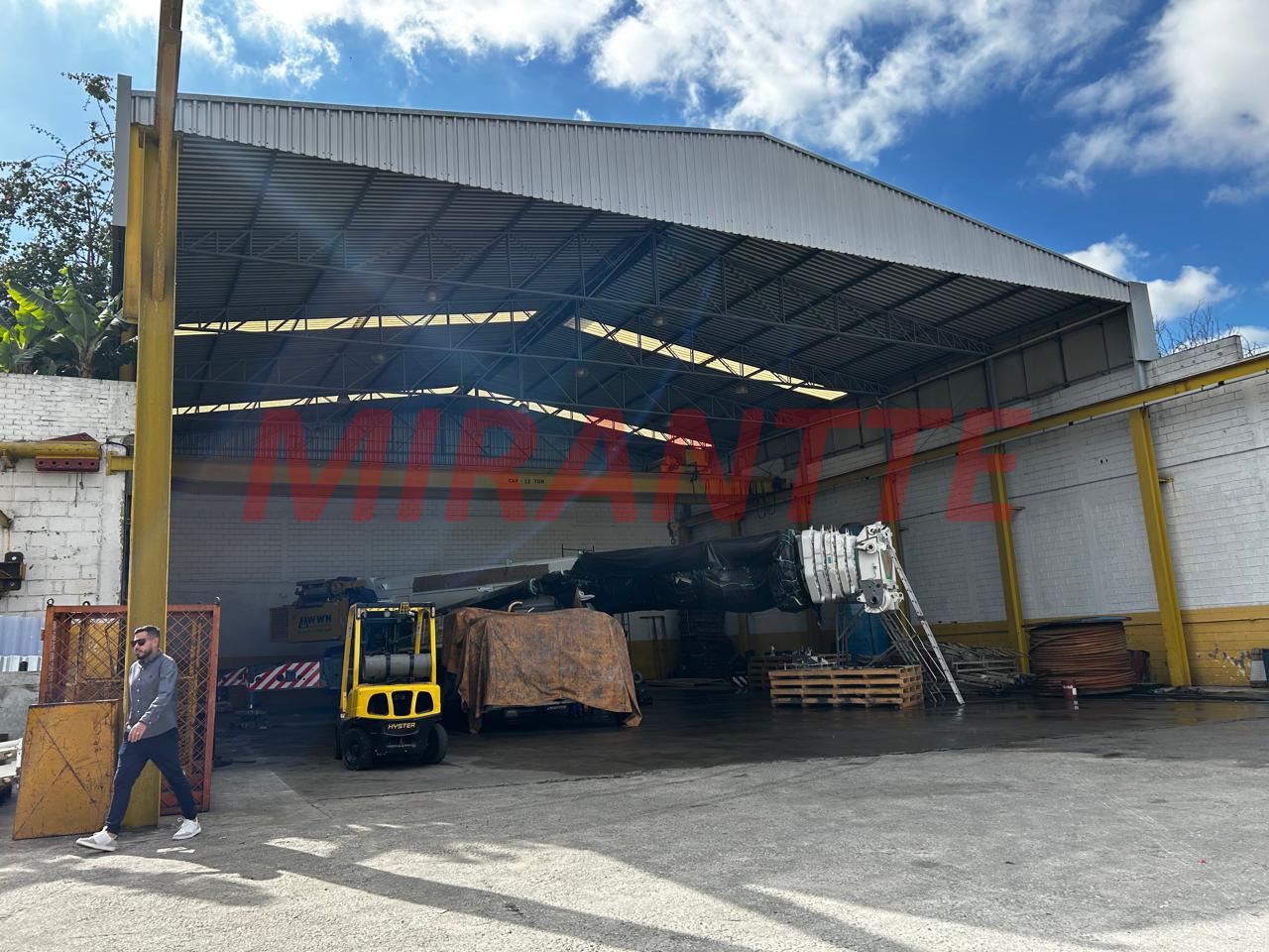 Galpao de 2000m² em Vila Maria