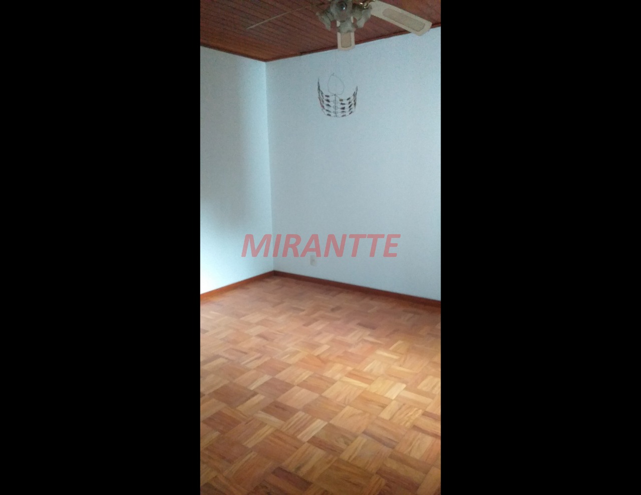 Casa terrea de 182m² com 3 quartos em Santana