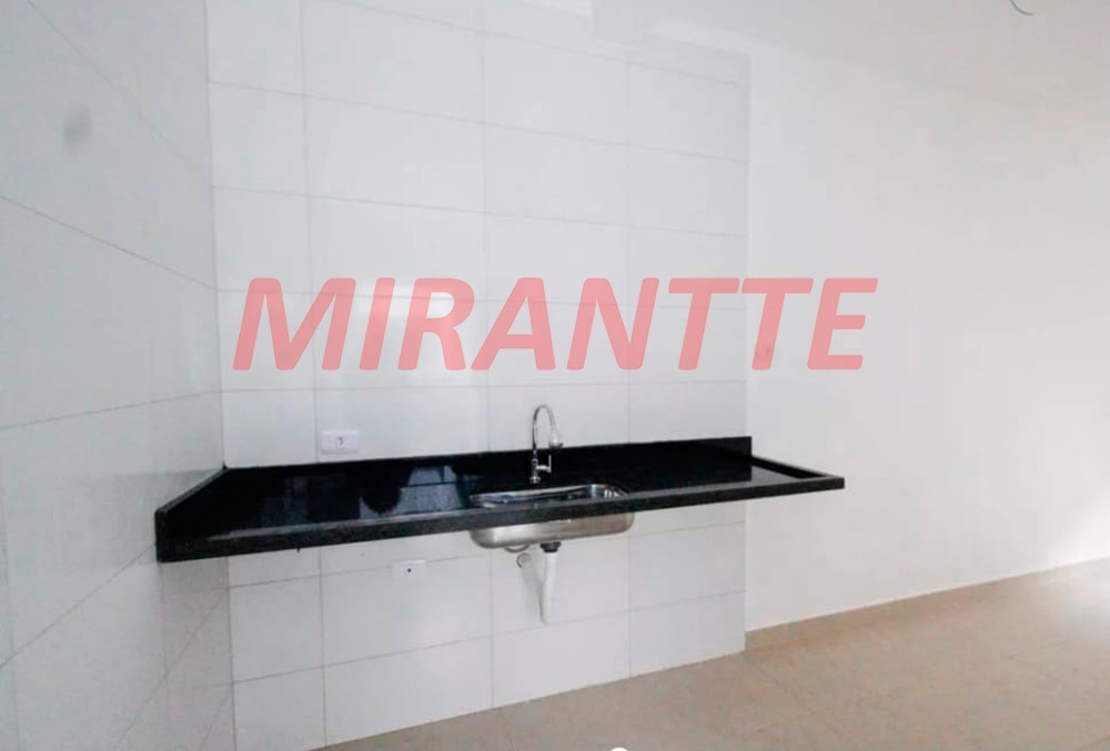 Apartamento de 40m² com 2 quartos em Vila Dom Pedro II