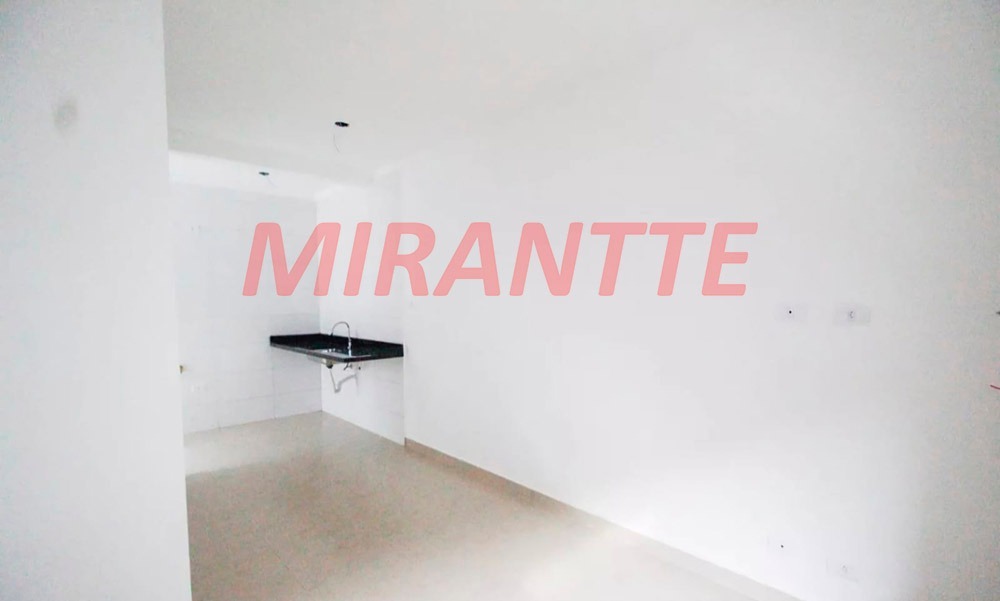 Apartamento de 40m² com 2 quartos em Vila Dom Pedro II