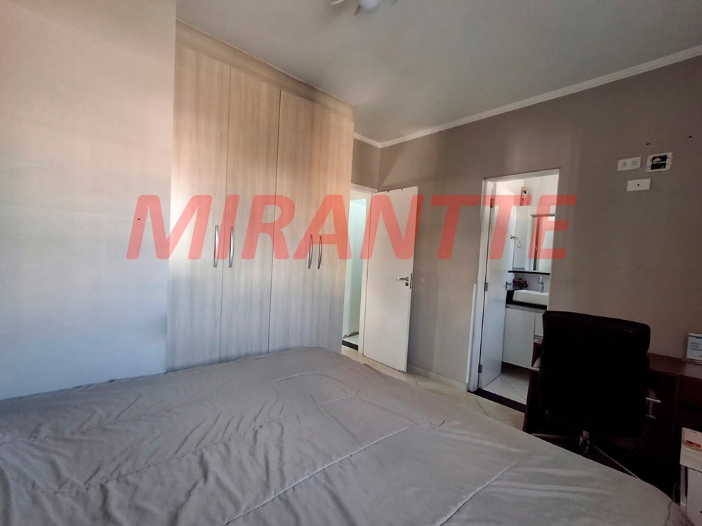 Cond. fechado de 122m² com 3 quartos em Vila Mazzei
