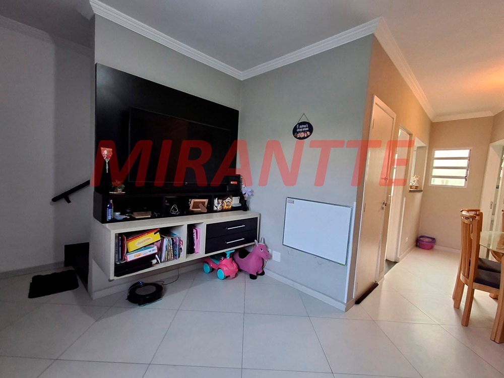 Cond. fechado de 122m² com 3 quartos em Vila Mazzei