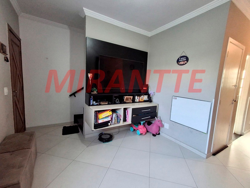 Cond. fechado de 122m² com 3 quartos em Vila Mazzei