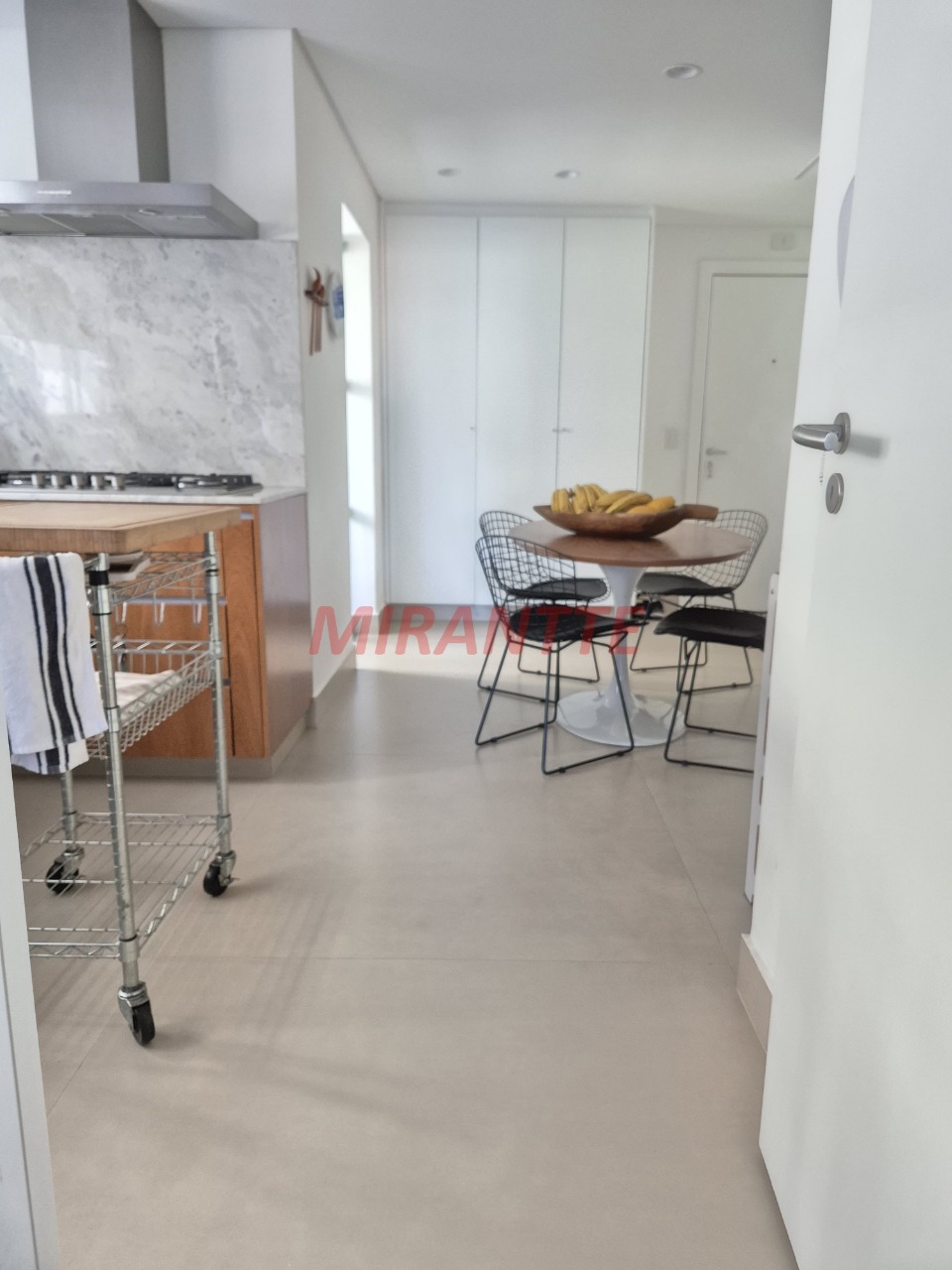Apartamento de 130m² com 3 quartos em Santa Teresinha