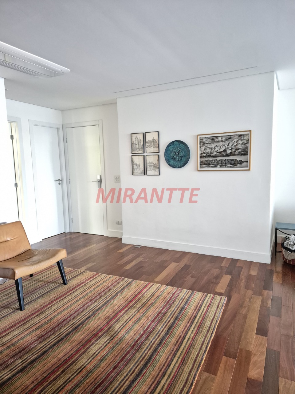 Apartamento de 130m² com 3 quartos em Santa Teresinha