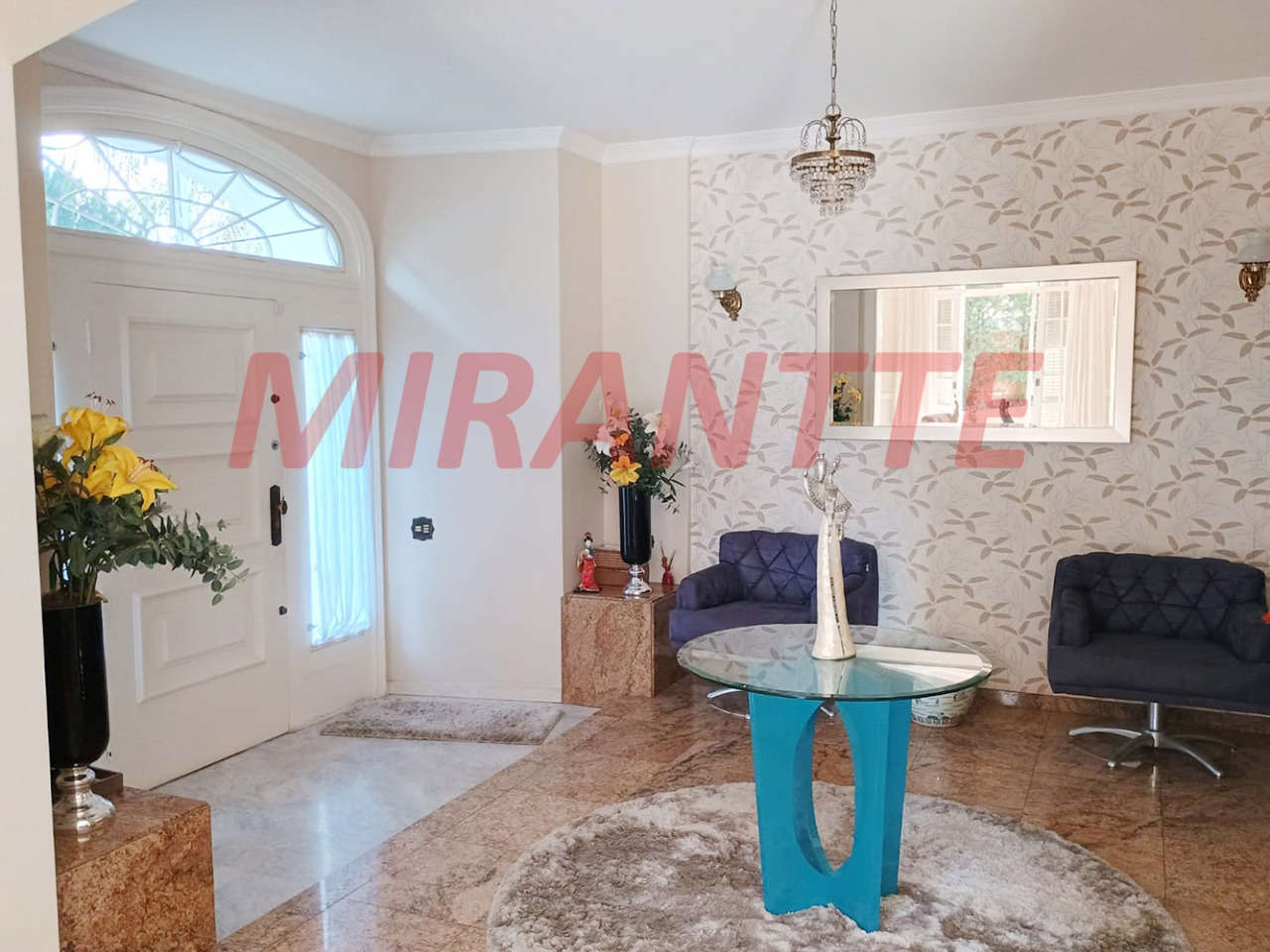 Sobrado de 458m² com 3 quartos em Santana