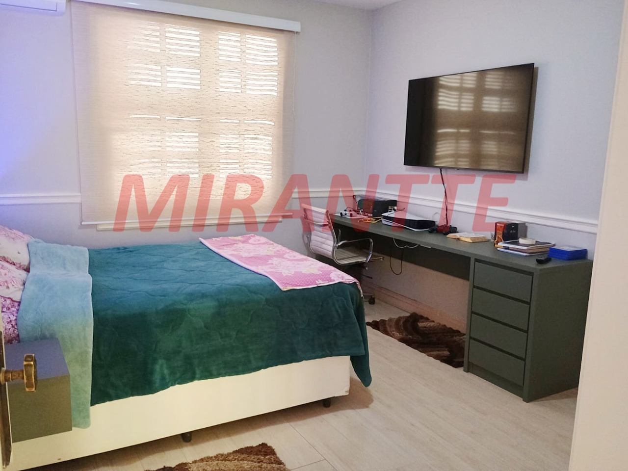 Sobrado de 458m² com 3 quartos em Santana