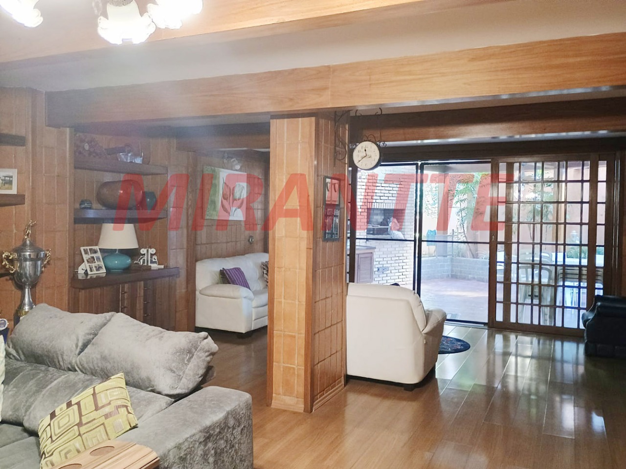 Sobrado de 458m² com 3 quartos em Santana